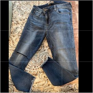 Kut From The Kloth ripped knee skinny ankle length jeans size 12 - like new!